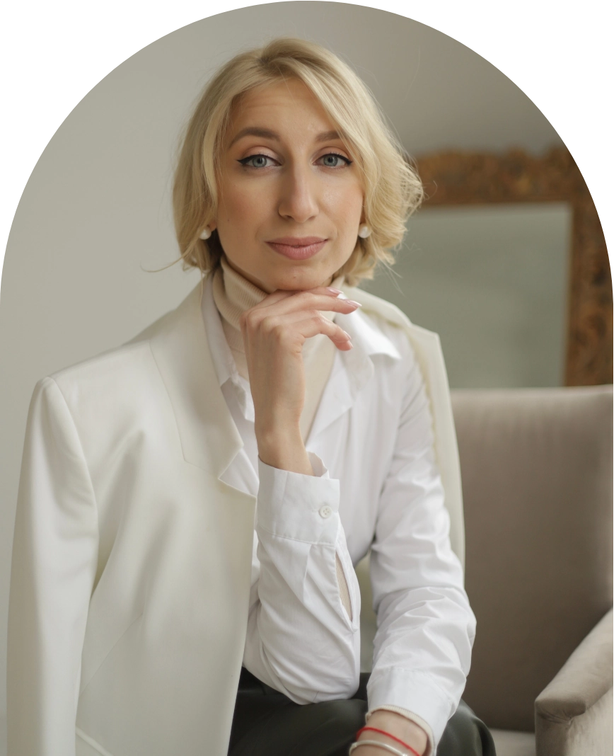 Photo of Iryna, the psychologist behind Clarity Compass